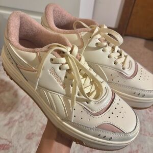 Reebok Women's White and Pink Sneakers